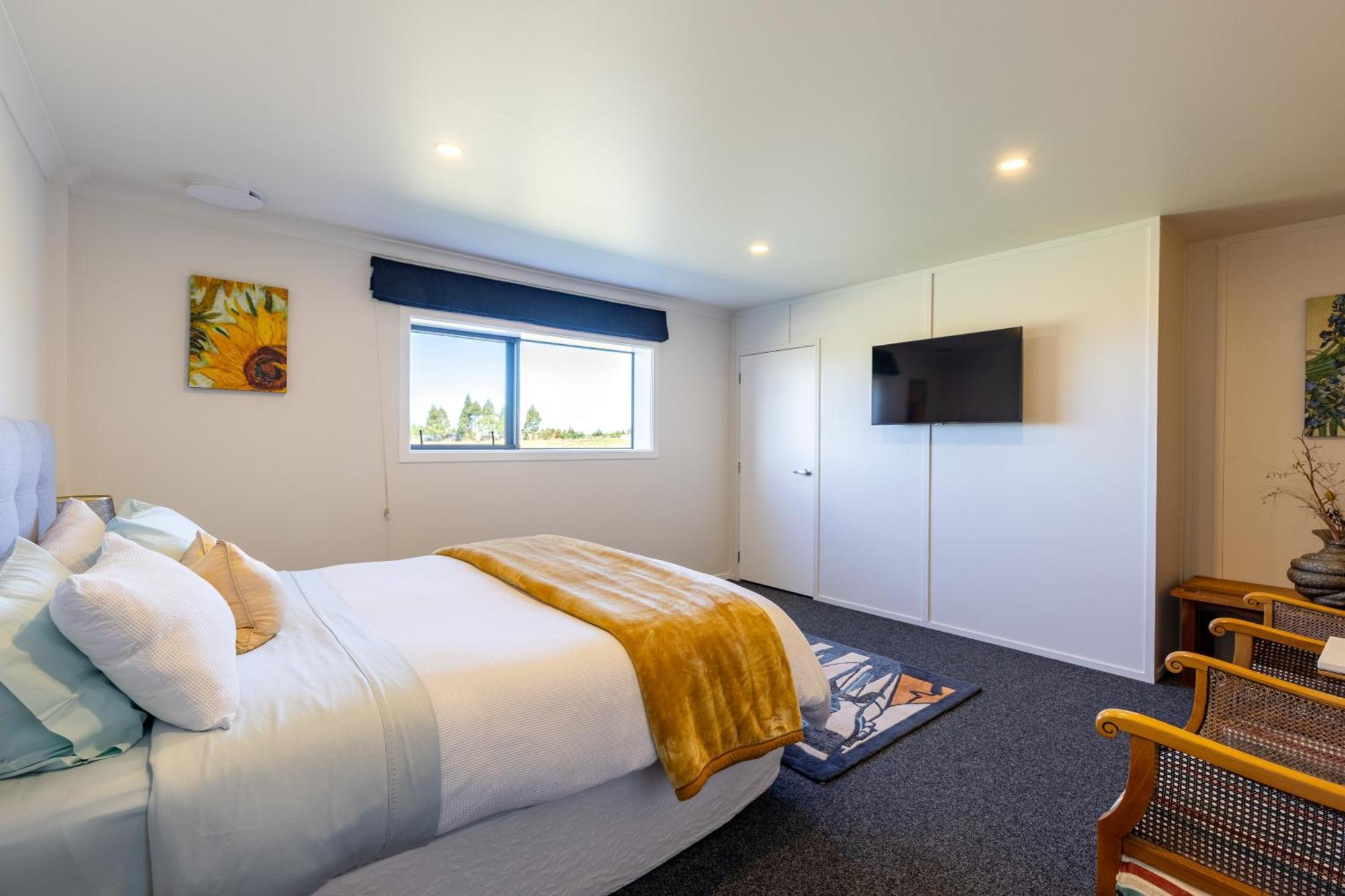 Hilltop Whakaipo Estate Taupo Room photo